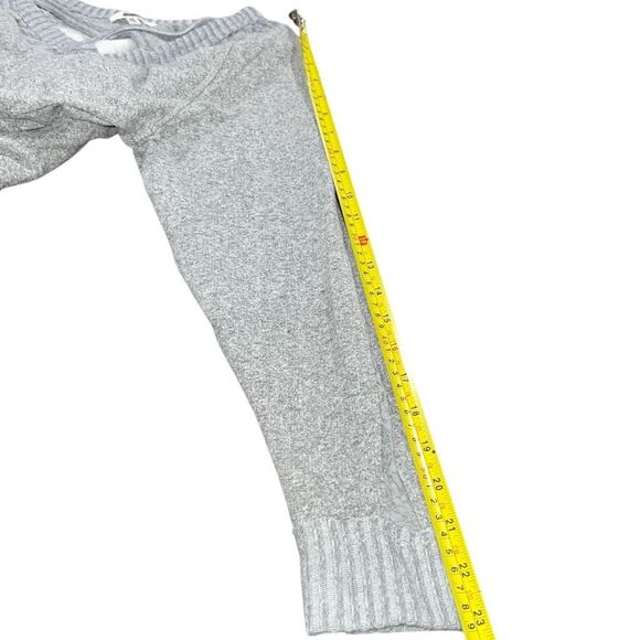 Maurices Grey Heathered Lace Accent Top - Size 1 - Picture 10 of 11